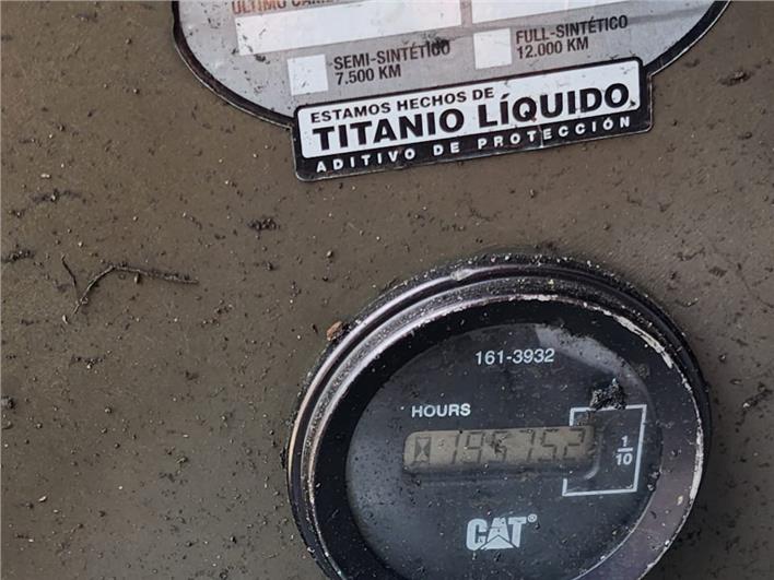 Excavadoras Caterpillar 320D BRAZO LARGO (Milagro)