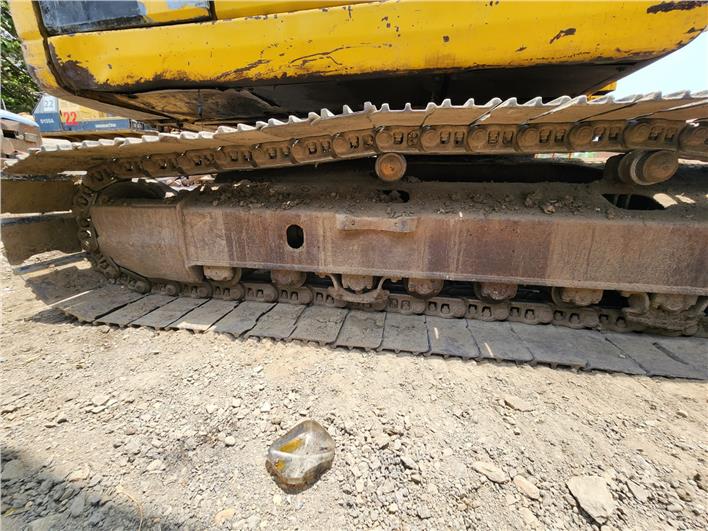 Excavadoras Komatsu PC200 (Milagro)