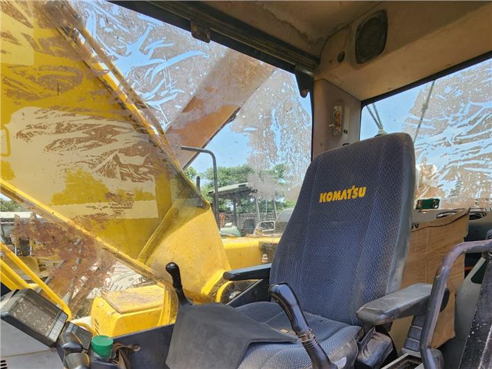 Excavadoras Komatsu PC200 (Milagro)