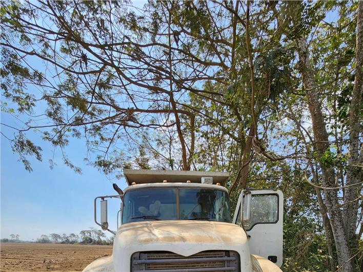 Volquetas Mack 12M3 (Milagro)