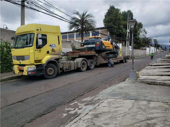 Cabezales RENAULT  Premium Lander 440 caja automática (Quito)
