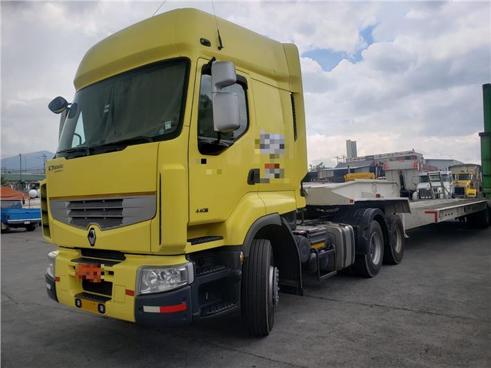 Cabezales RENAULT  Premium Lander 440 caja automática (Quito)