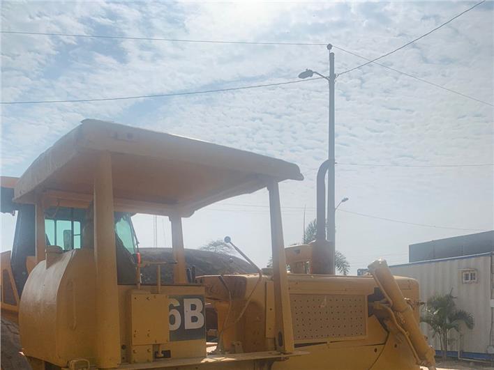 Tractores de Oruga Caterpillar D6B (Guayaquil)
