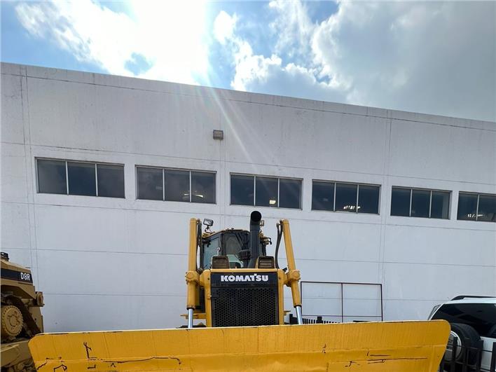 Tractores de Oruga Komatsu D65EX (Guayaquil)