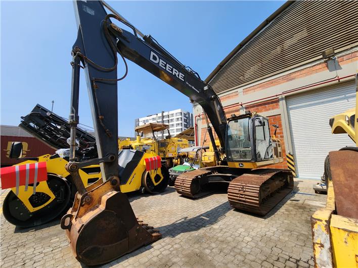 Excavadoras John Deere 180GLC (Guayaquil)