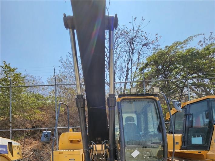 Excavadoras John Deere 210G (Guayaquil)