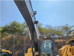 Excavadoras John Deere 210G (Guayaquil)