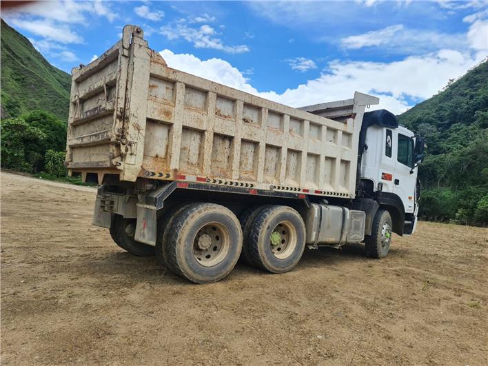 Volquetas Hyundai 12m3 (Piñas)