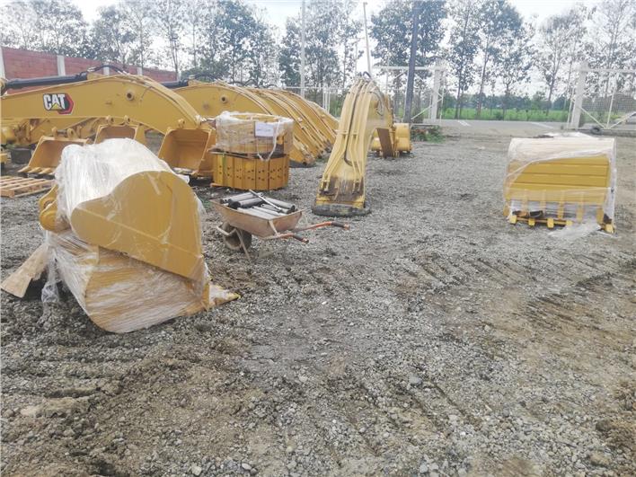 Accesorio Brazo Largo Caterpillar  para 320 de 15.5 metros (Virgen de Fatima)