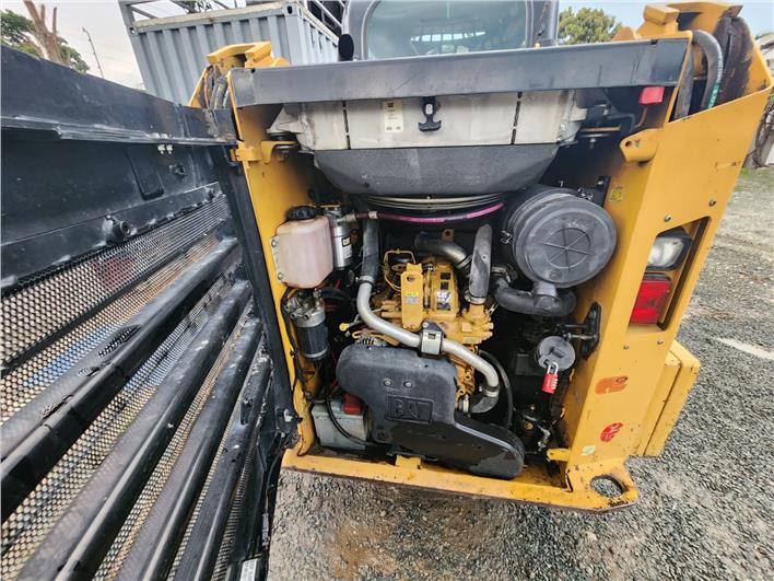 Minicargadores Caterpillar 236D  (Samborondón)