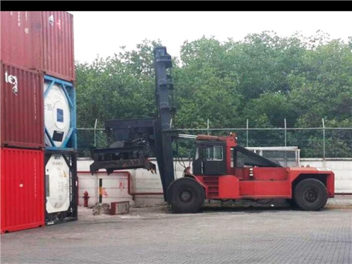 Portacontenedores Taylor TYCR-920L (Guayaquil)