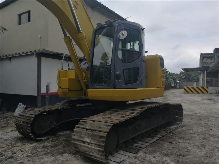 Excavadoras Komatsu 228 USLC (Balzar)