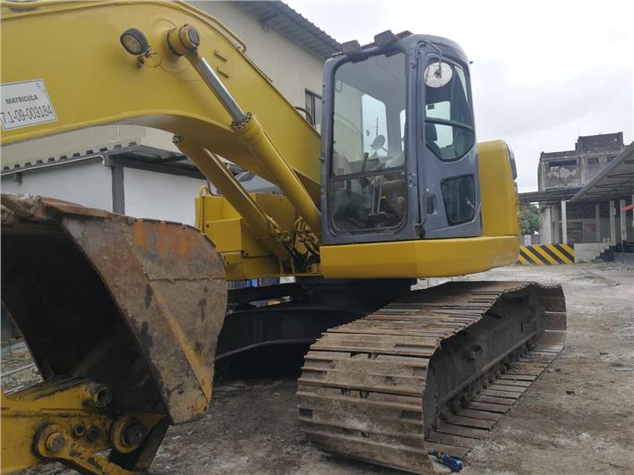 Excavadoras Komatsu 228 USLC (Balzar)