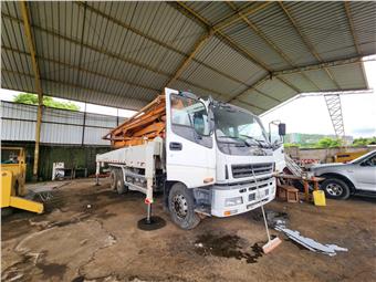 Camion Bomba (pluma) GENERICO Isuzu  (Guayaquil)