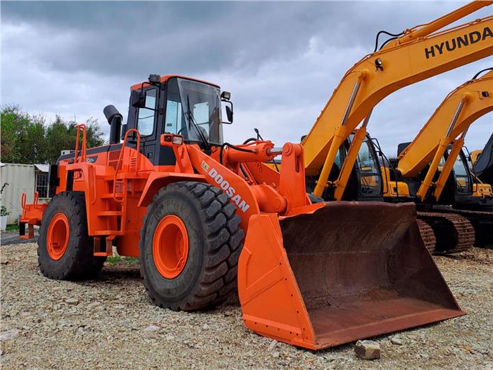 Cargadoras Doosan M300V (Guayaquil)