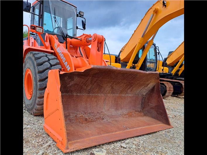 Cargadoras Doosan M300V (Guayaquil)