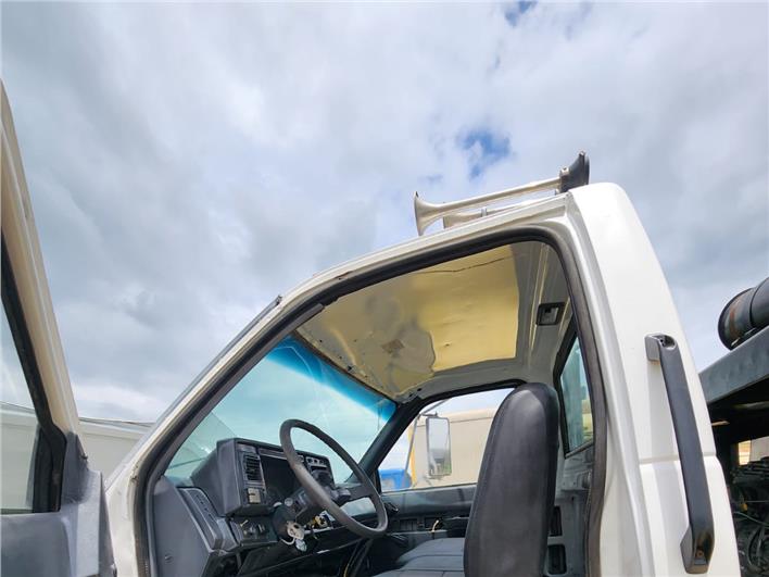 Distribuidoras de asfalto Chevrolet KODIAC (Guayaquil)