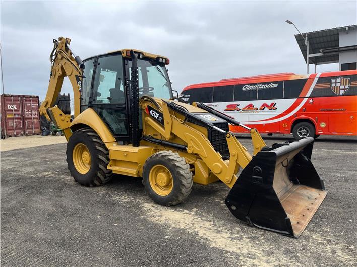 Retroexcavadoras Caterpillar 420F IT (La Troncal)