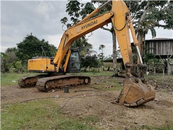 Excavadoras Hyundai 210-7 (Lago Agrio)