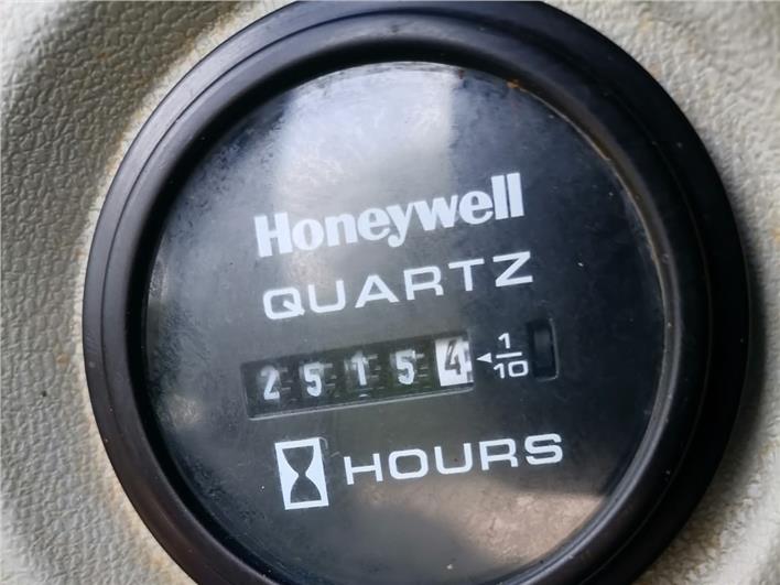 Excavadoras Hyundai 210-7 (Lago Agrio)