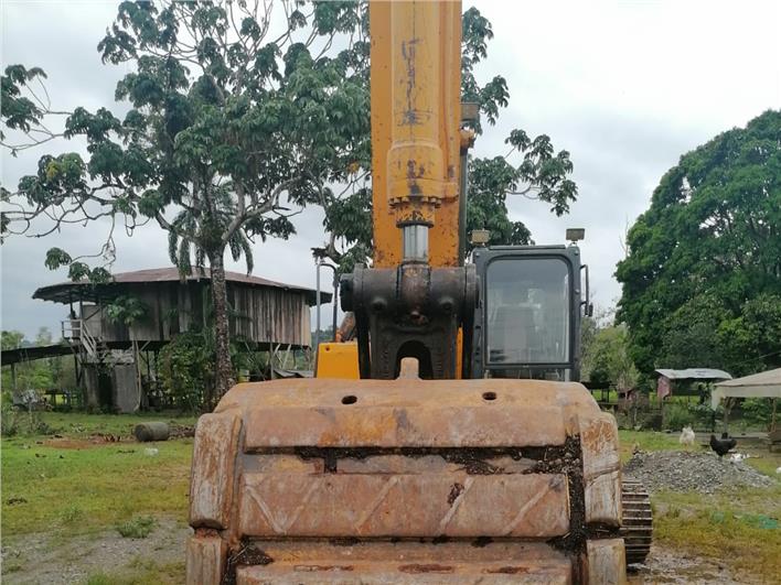 Excavadoras Hyundai 210-7 (Lago Agrio)
