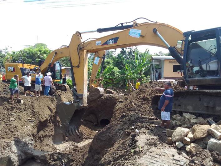 Excavadoras Caterpillar 330C (Portoviejo)