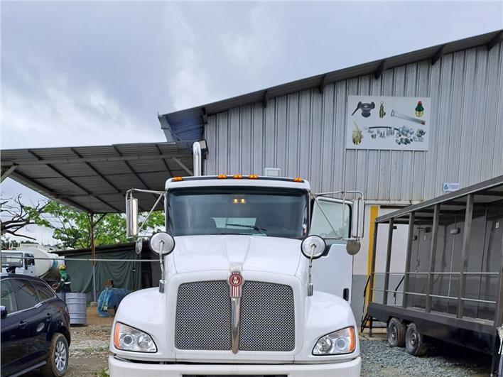 Camiones Mula Kenworth T370 (Guayaquil)