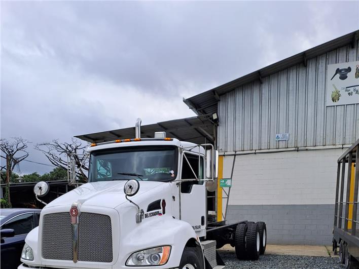 Camiones Mula Kenworth T370 (Guayaquil)
