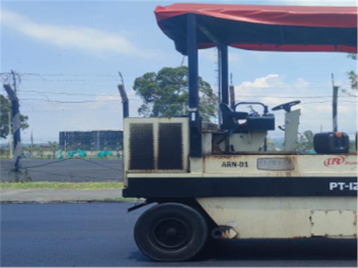 Rodillo Neumático Ingersoll Rand Rodillo (Quito)