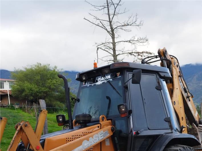 Retroexcavadoras CASE Super M (Loja)