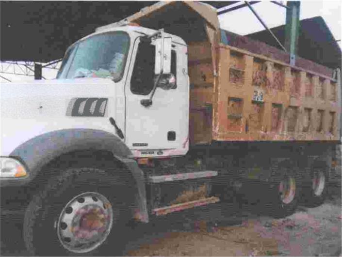 Volquetas Mack CT713 (Guayaquil)