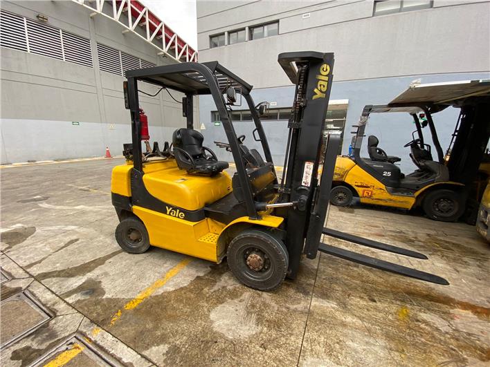 Montacargas Yale GTP25TK (Guayaquil)