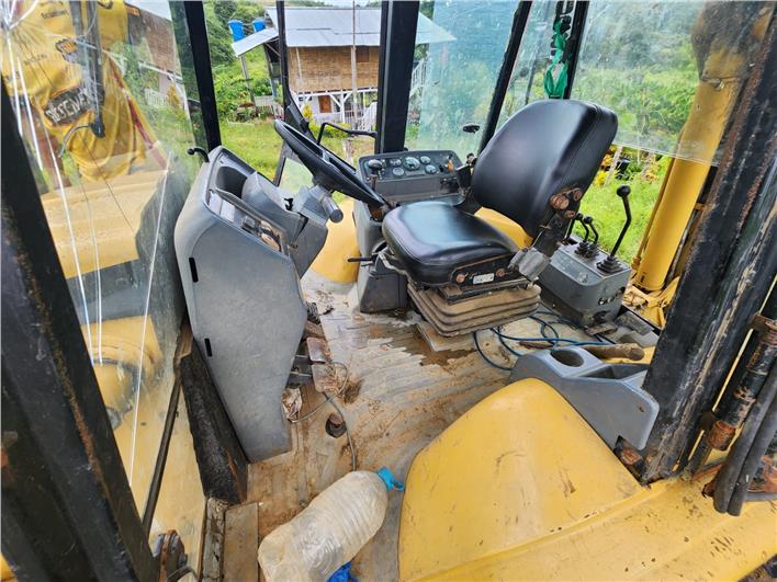 Retroexcavadoras Caterpillar 416C (Chongon)