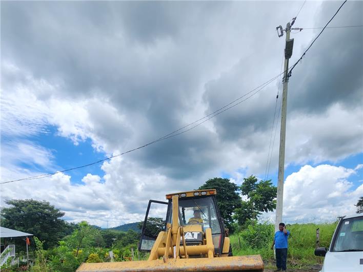 Retroexcavadoras Caterpillar 416C (Chongon)