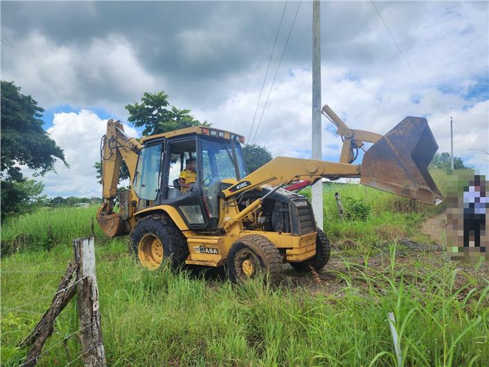 Retroexcavadoras Caterpillar 416C (Chongon)