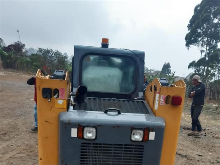 Minicargadores lonking CDM 308 (Loja)