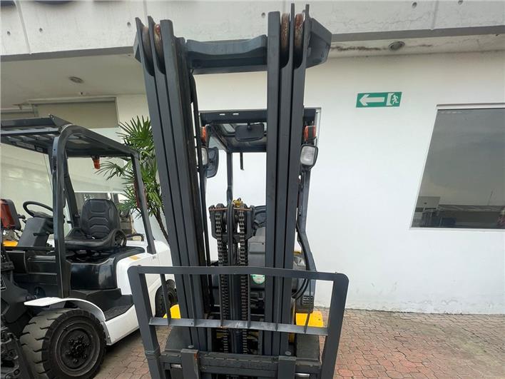 Montacargas Komatsu 2.5 ton (Guayaquil)