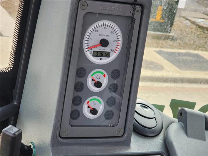 Retroexcavadoras Komatsu WB97R (Guayaquil)