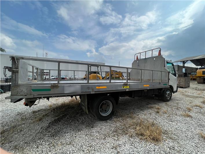 Plataformas Hino Camion XZU720L (Guayaquil)