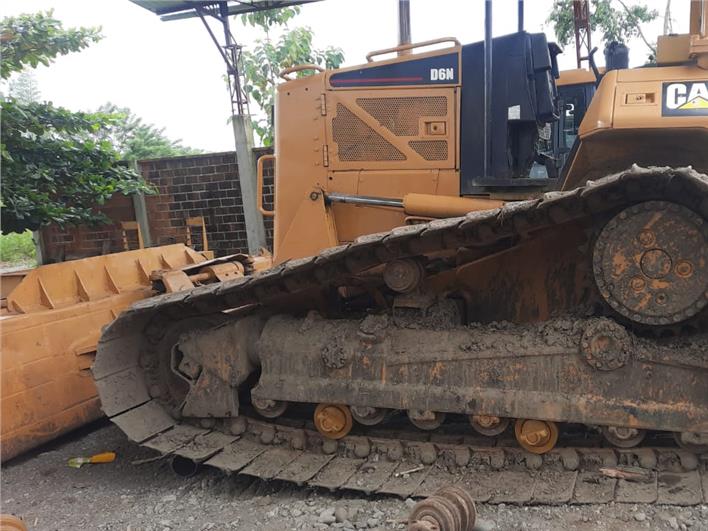 Tractores de Oruga Caterpillar D6N (La Troncal)