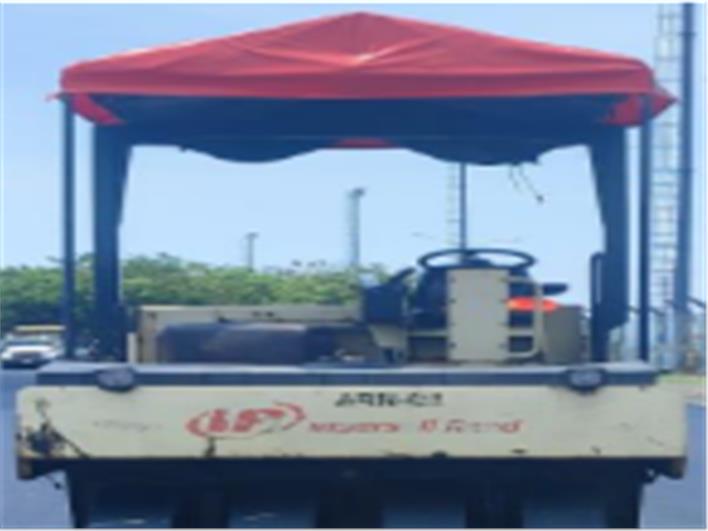 Rodillo Neumático Ingersoll Rand PT125R (Quito)