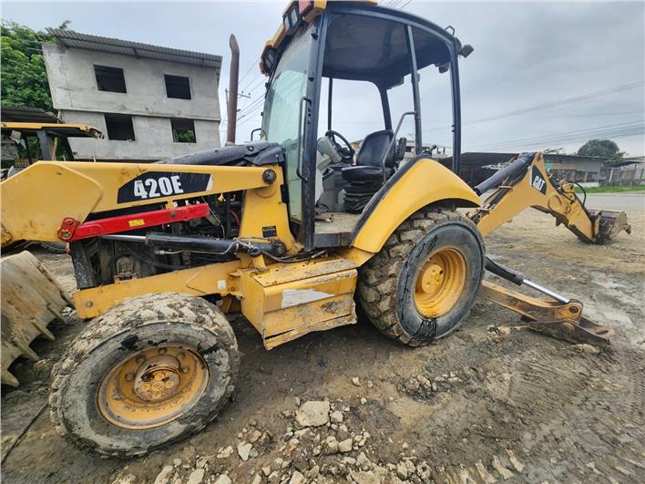 Retroexcavadoras Caterpillar 420E (El Triunfo)