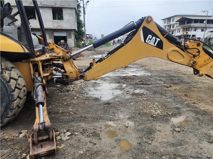 Retroexcavadoras Caterpillar 420E (El Triunfo)