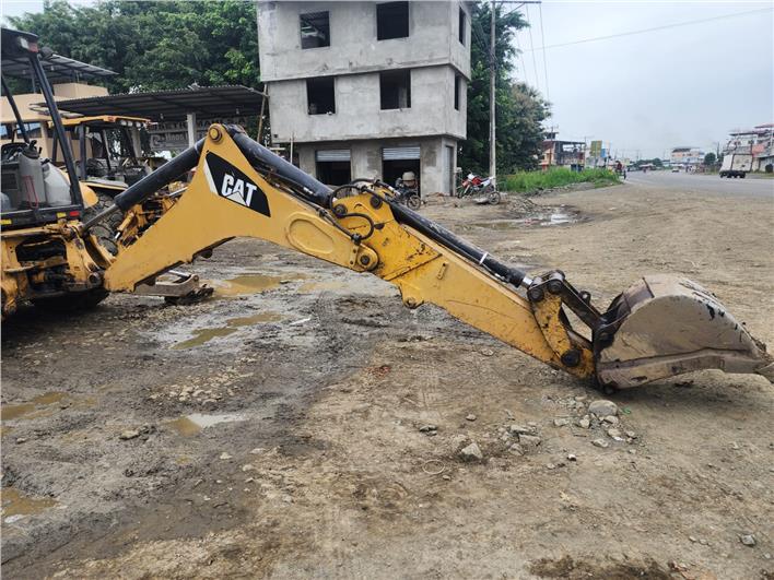 Retroexcavadoras Caterpillar 420E (El Triunfo)