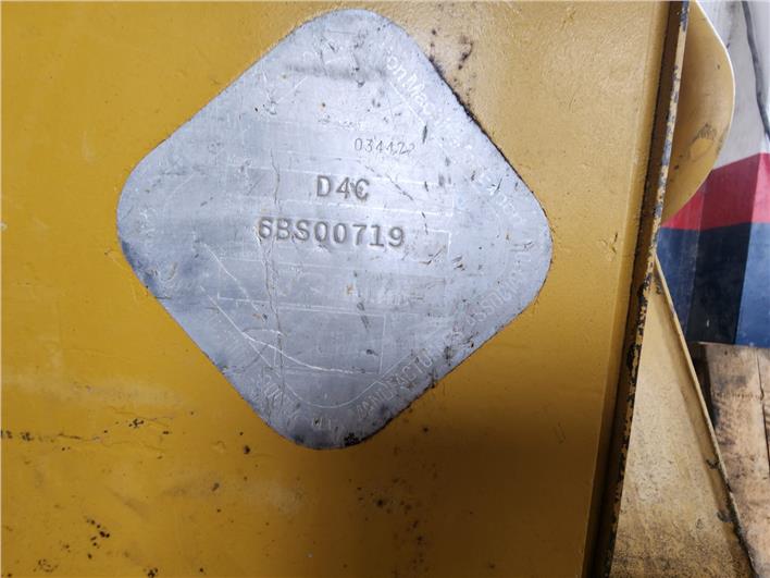 Tractores de Oruga Caterpillar D4C (El Triunfo)