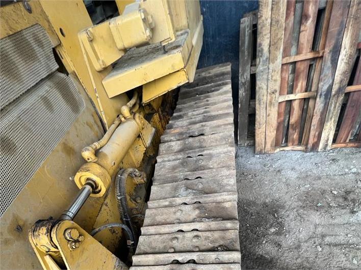 Tractores de Oruga Caterpillar D4C (El Triunfo)