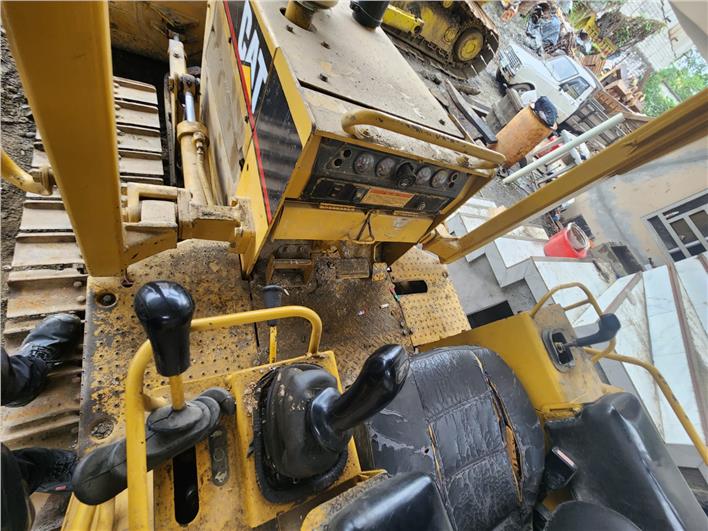 Tractores de Oruga Caterpillar D4C (El Triunfo)