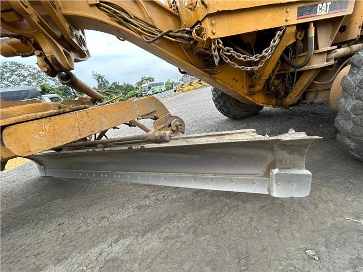 Motoniveladoras Caterpillar 140G (El Triunfo)