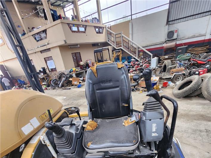 Miniexcavadoras Caterpillar 303E (El Triunfo)