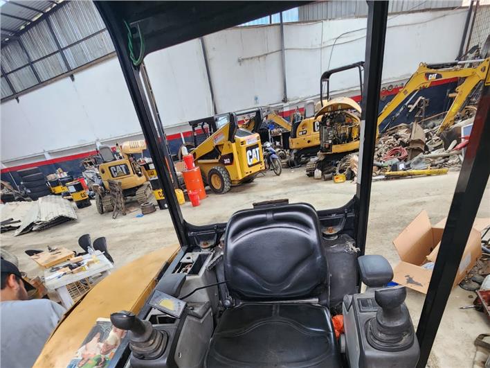 Miniexcavadoras Caterpillar 302.7 (El Triunfo)